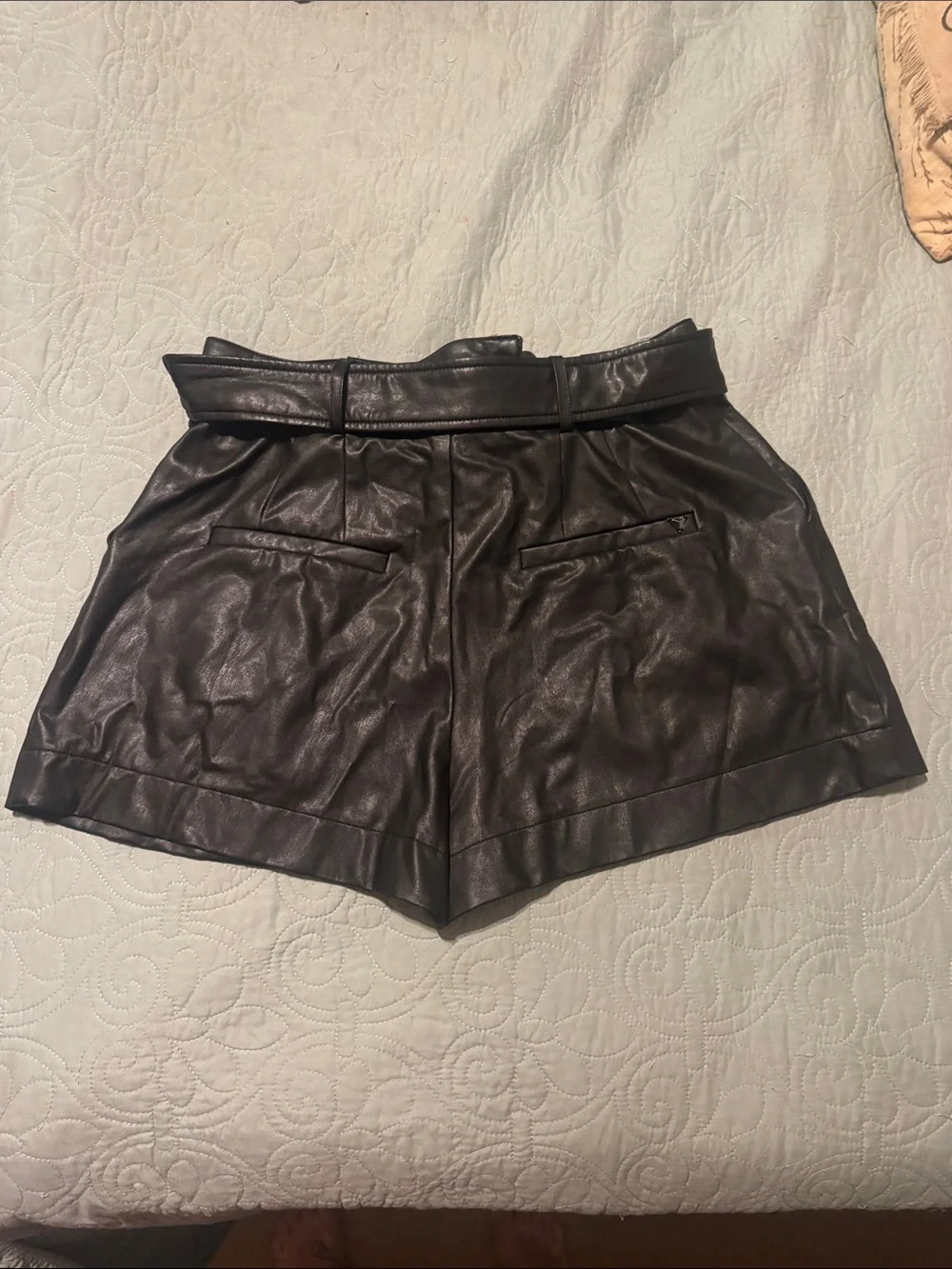 Guess Black High-Waist Faux Leather Paperbag Shorts with Belt XL